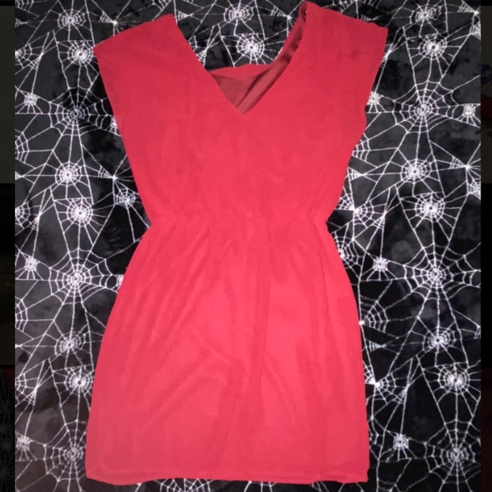 Polyester flowing dress